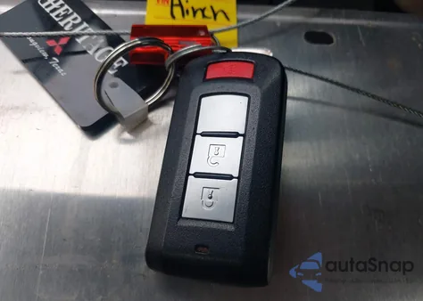 2019 Mitsubishi Outlander Se from USA, damaged, VIN JA4AD3A32KZ046389